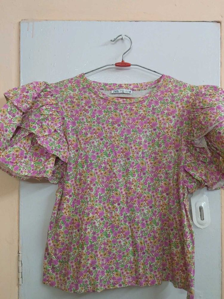 Floral Ruffle Sleeve Top