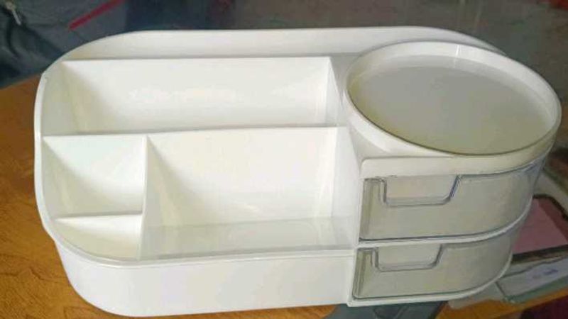 White Cosmetic Organizer