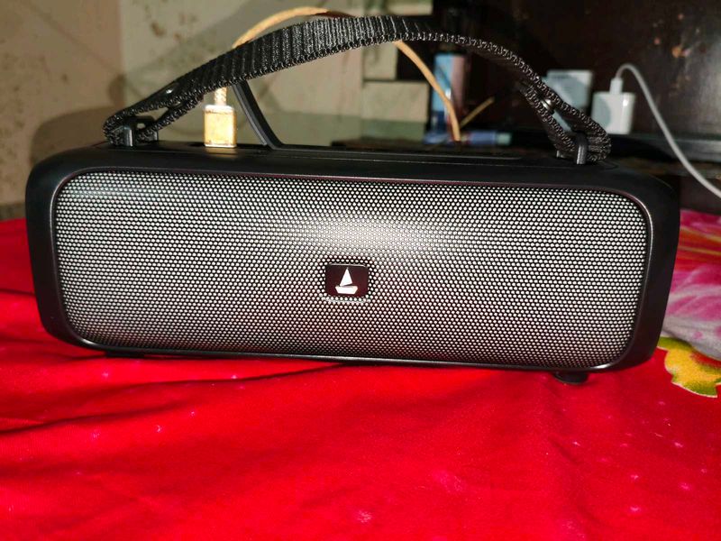 BOAT Bluetooth Speaker