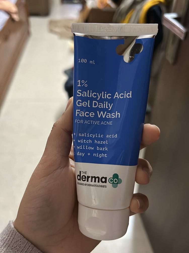 The Derma Co 1% Salicylic Acid Face Wash-Half Used