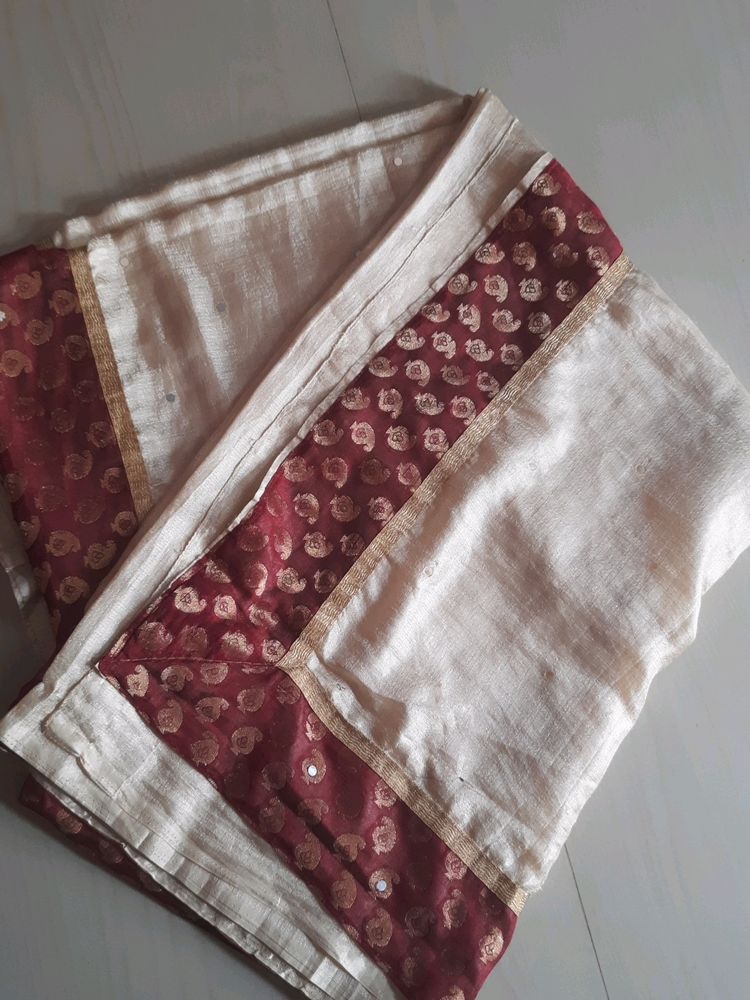 Light Cream Silk Saree With Marron Border