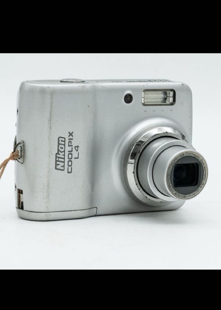 Nikon Coolpix L4