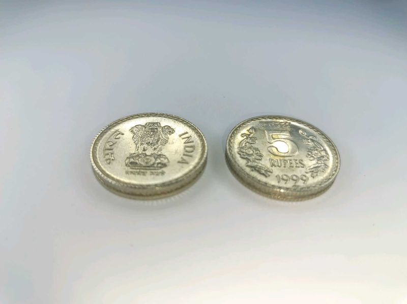 ✨✨5 Rupees Coin 2 unc condition ✨
