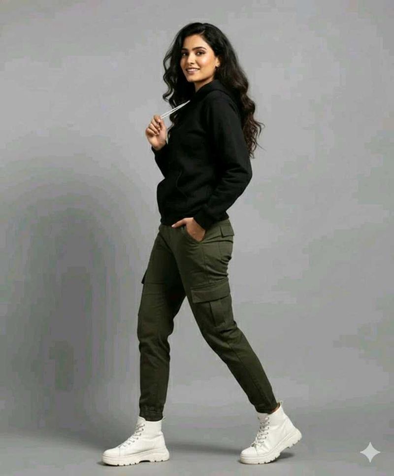 Stylish Black Hoodie Winter Sweatshirt Jacket