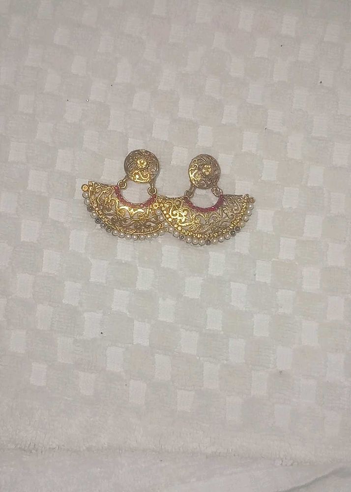 Earring