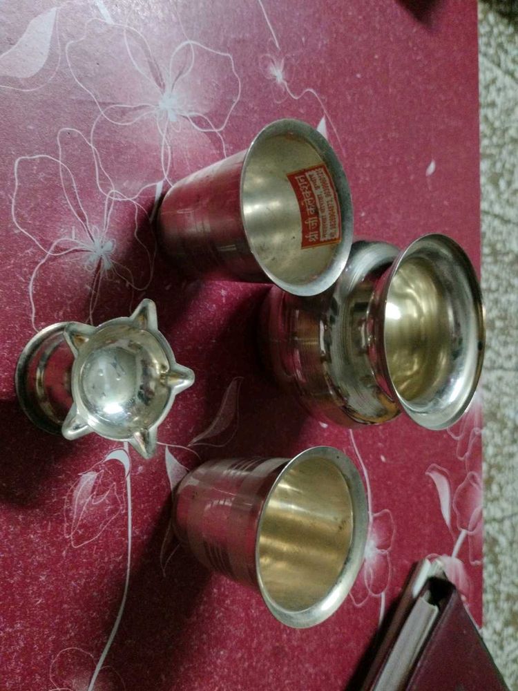 Gota chandi Pot, 2 glasses, diya