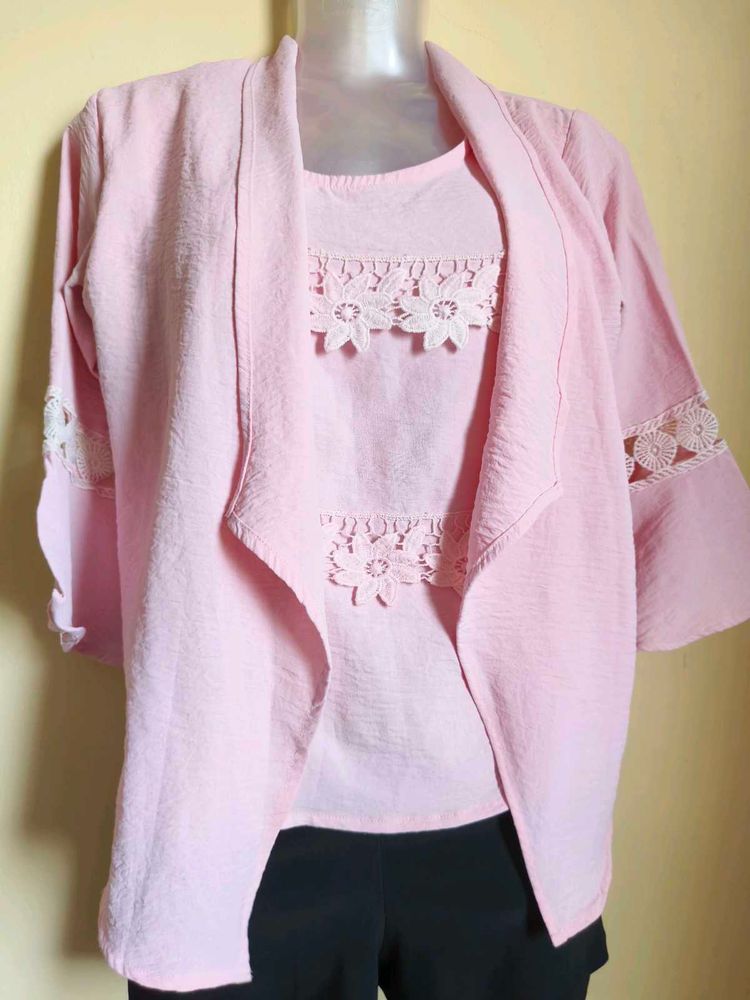 BOGO🎁Buy One Get 1 Free🎁 Pink Top Size M