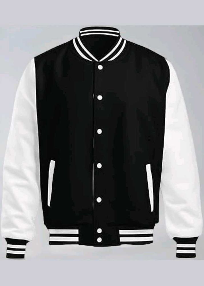 Size M Classic Varsity Jacket