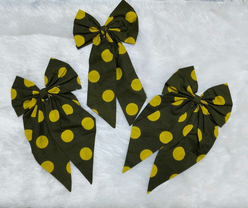 three bows