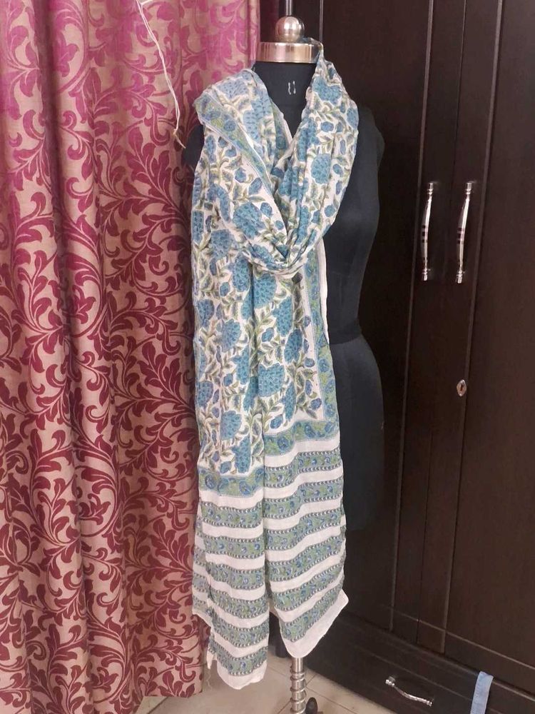 Elegant Floral Scarf