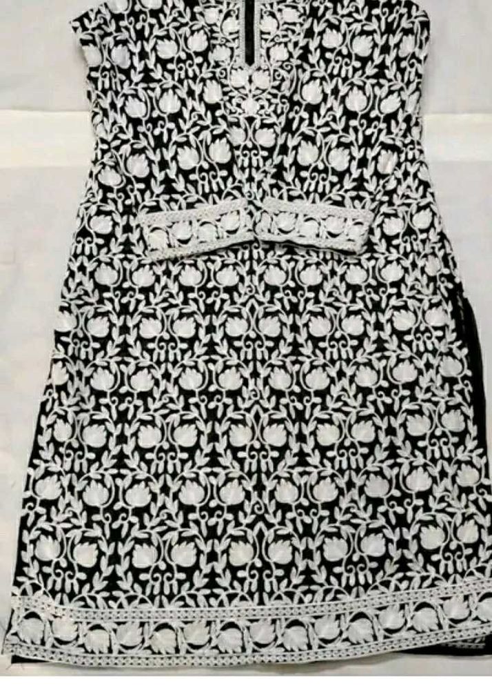 Elegant Embroidered Kurta