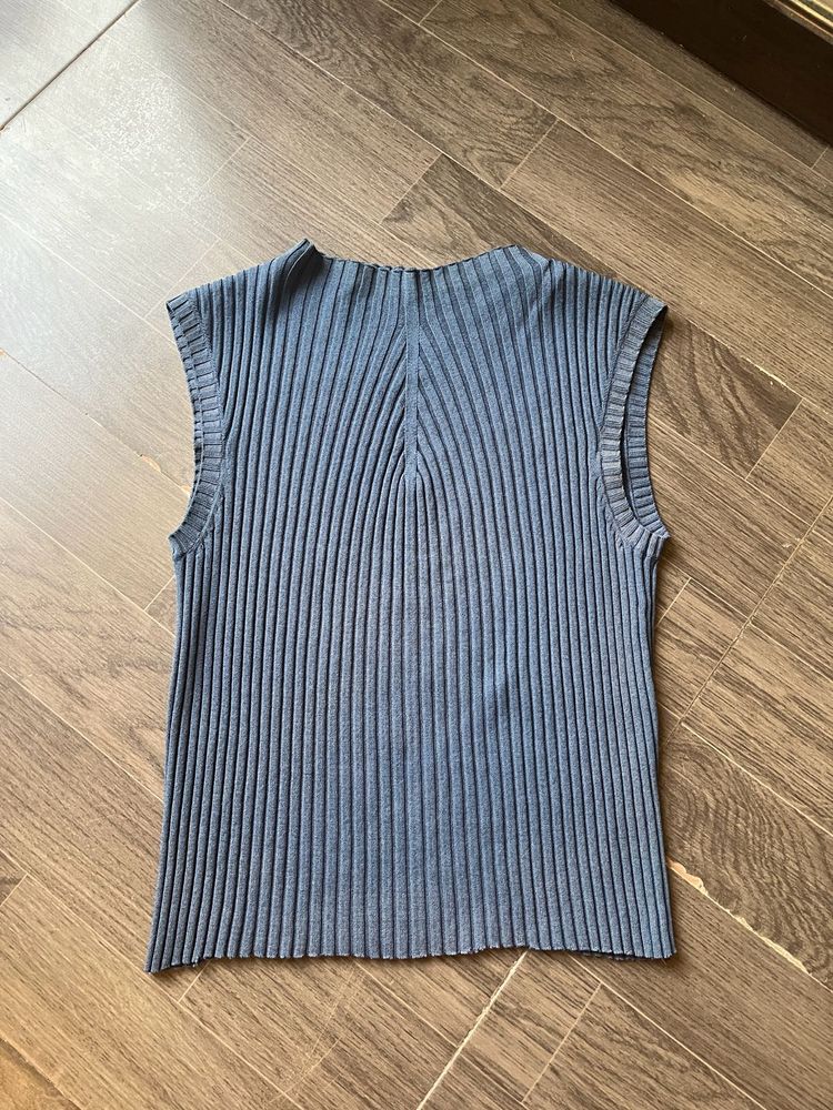 Fitted Top