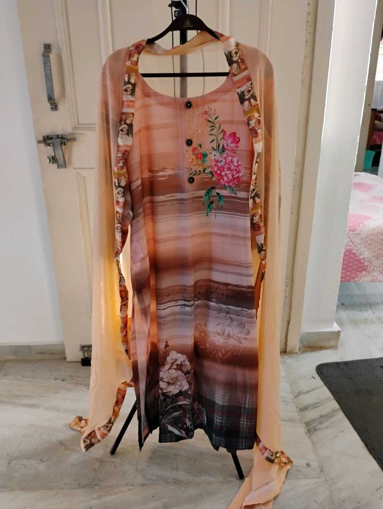 Plus Size Polyester Kurta And Chiffon Dupatta