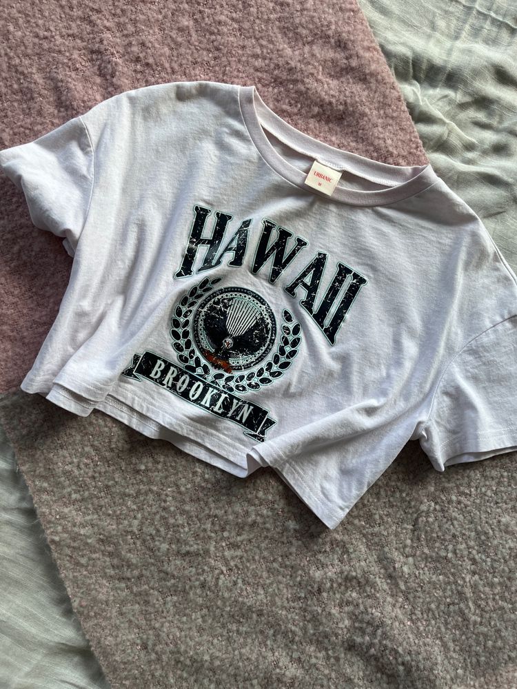 Urbanic Crop Tshirt (white)