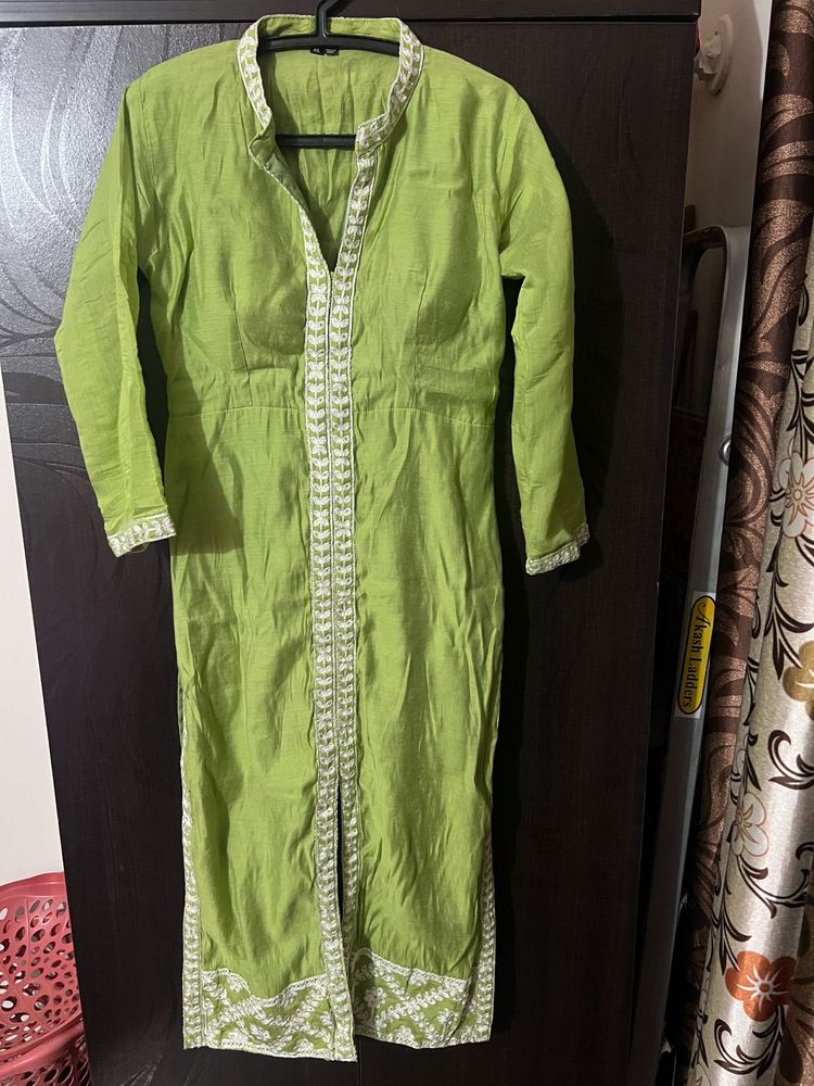 Green Embroidered Kurta Set- M