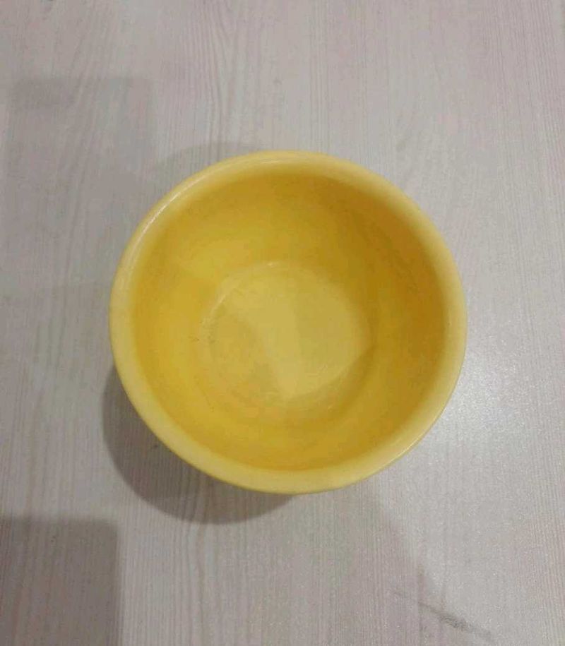 Microwave safe 6 bowls like new food grade