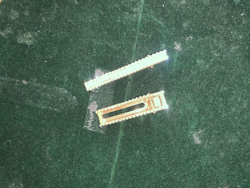 Pearl Hair Clips (Set of 2)