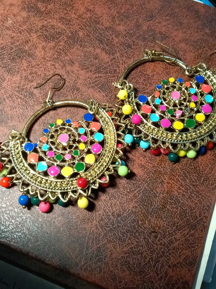 Un Used  New  Earrings