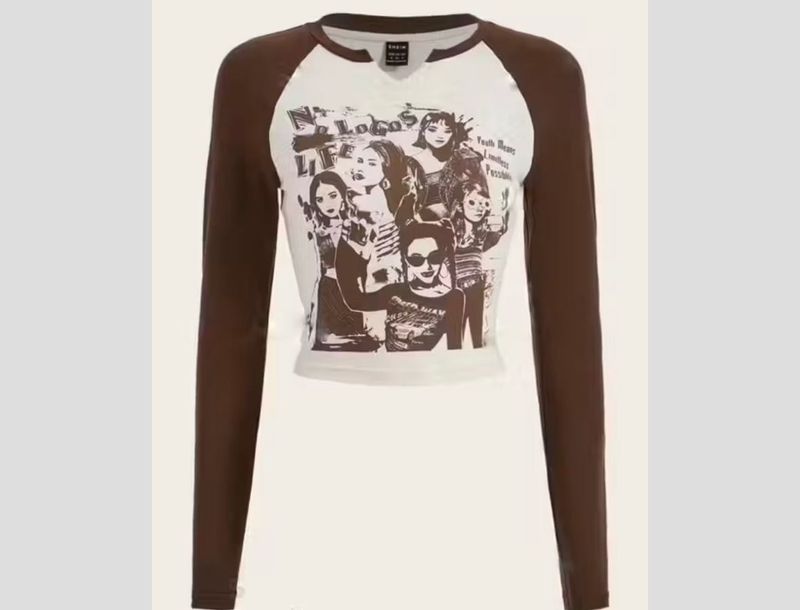 Raglan Sleeves Graphic Print Long Sleeve Crop Top