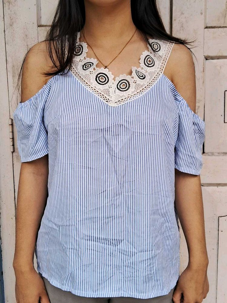 Style stone Blue &amp; White Regular Top