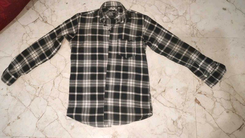 checked black and white shirt