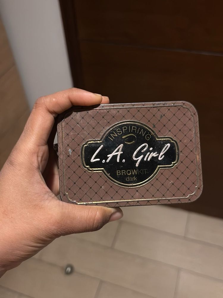 L.A. Girl Brow Kit - Dark