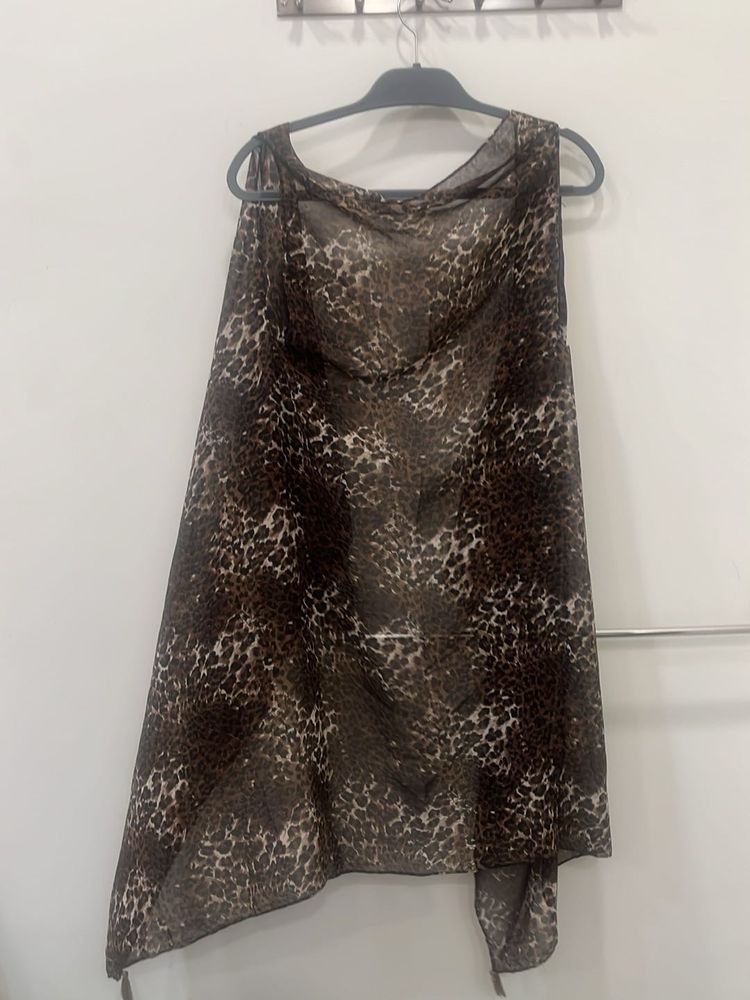 Front Open Sleeveless Coat With Animal Print