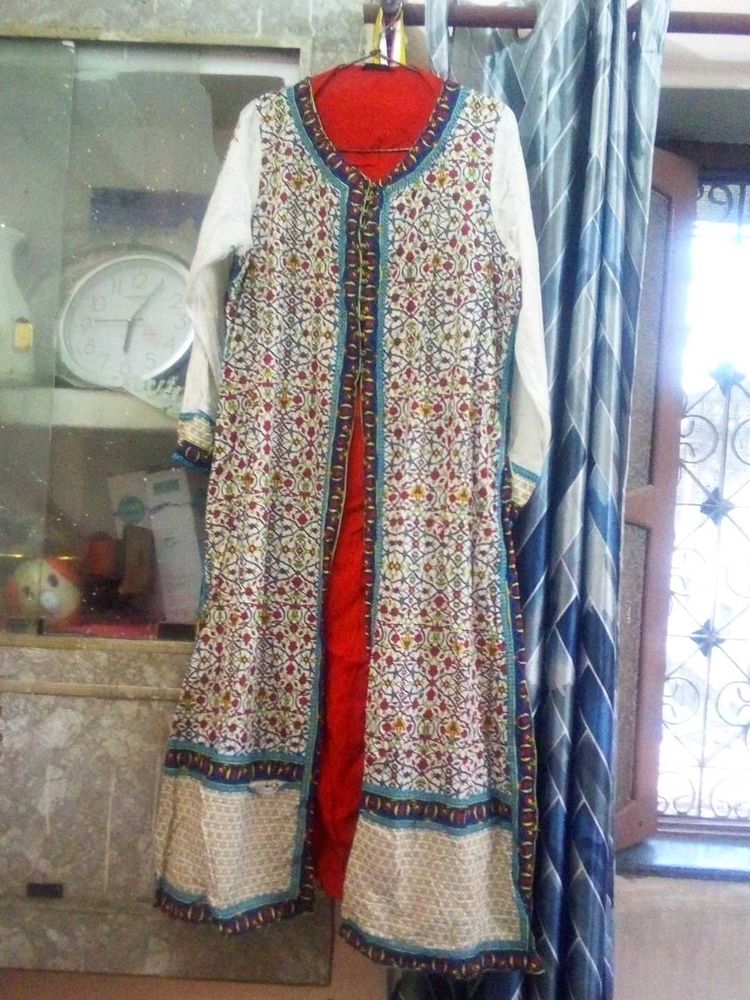 Wishful Kurta Shrug Leggings Set