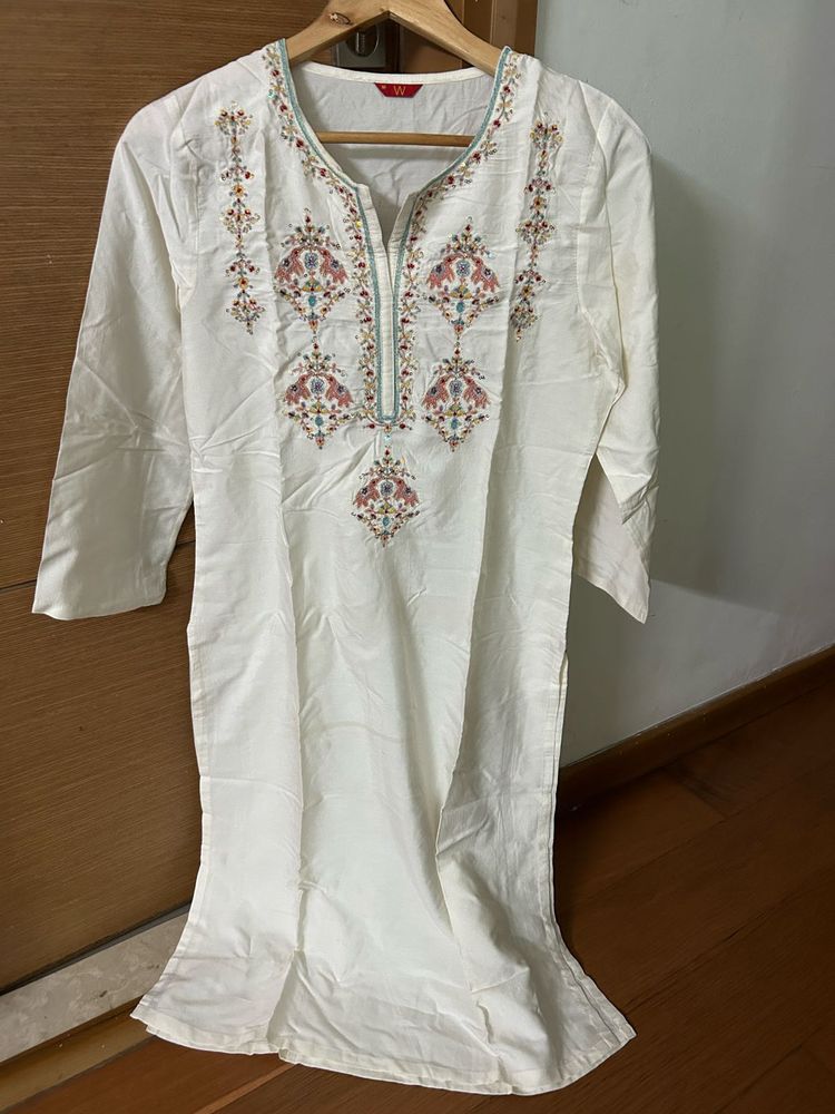 W Embroidered White Kurta