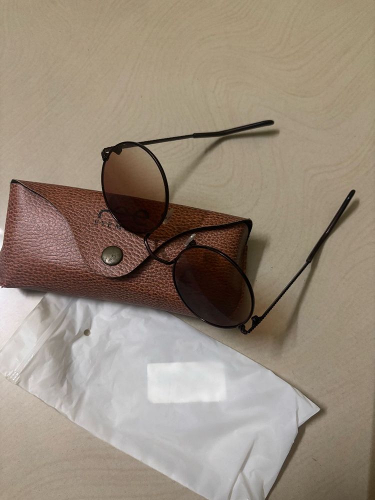 Ray-Ban Round Sunglasses
