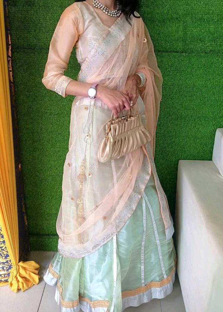 Women Lehnga