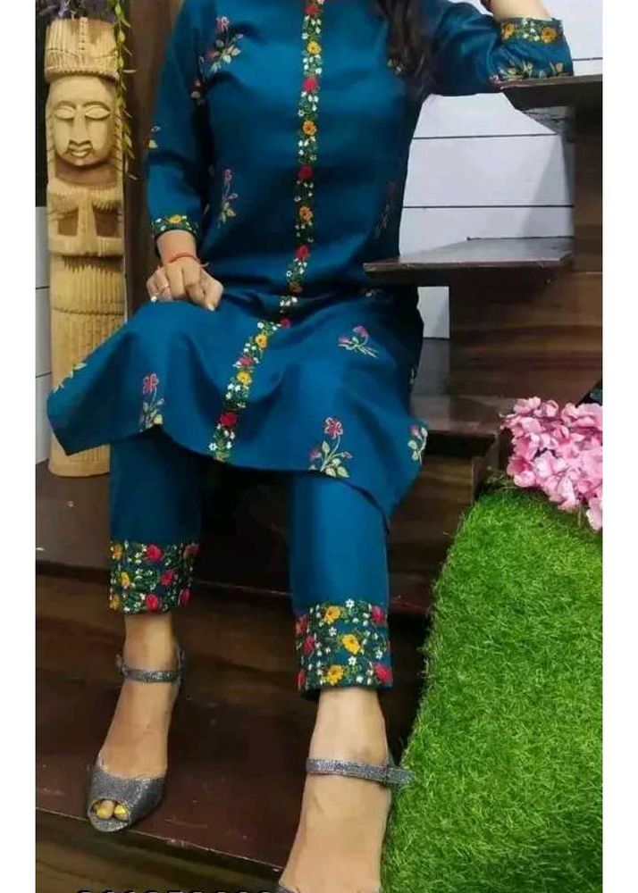 Floral Embroidered Kurta Set