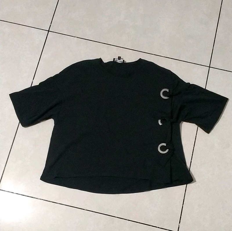 Black Outfits,Looking Stylish Wear With Jins Skirt