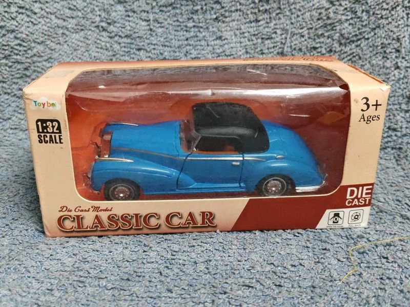 Toybe Classic Car - Die Cast Model