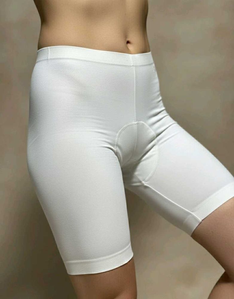 Women Seamless Shapewear Shorts – Size M