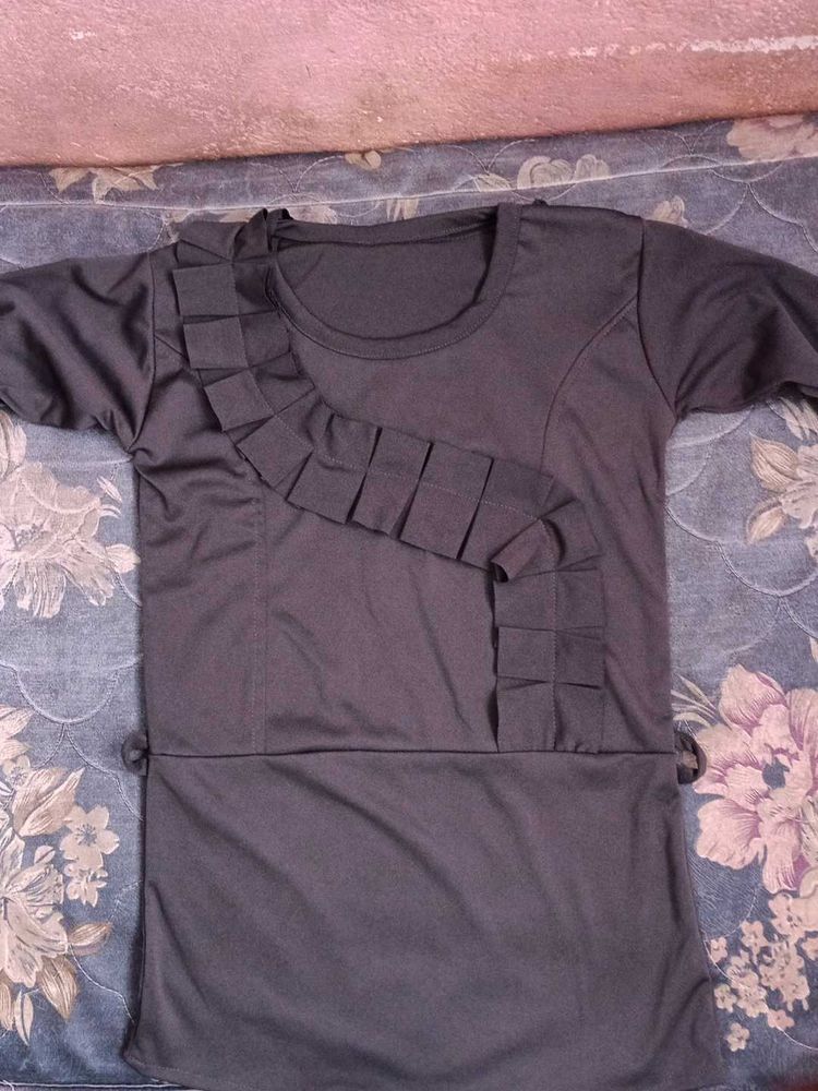 Stylish Gray Top