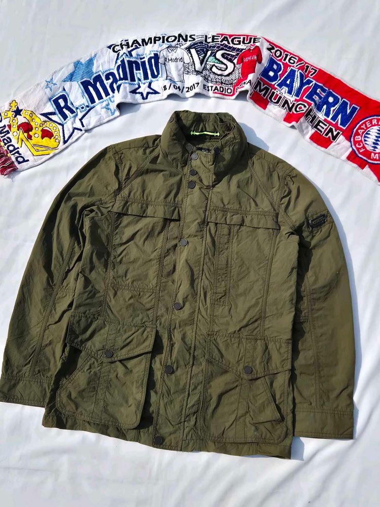 Guess casual jacket (windproof &amp; waterproof)