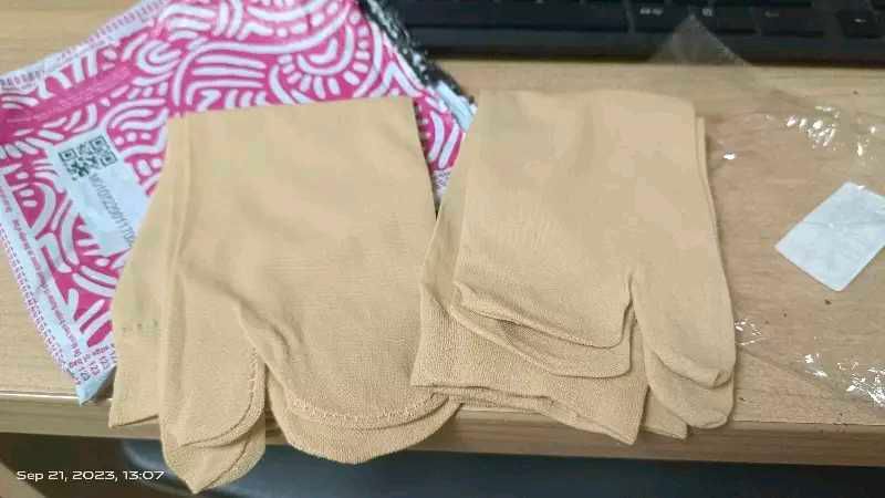 Women&#39;s Thumb Nylon Socks