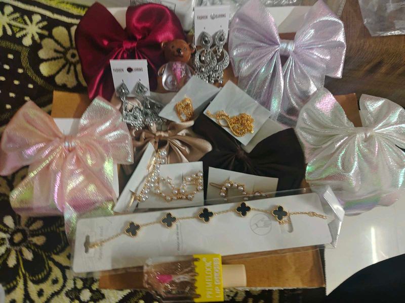 Mega Gift Hamper 24 Items High Quality