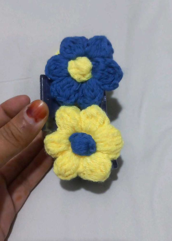 Crochet Flower hair clutcher