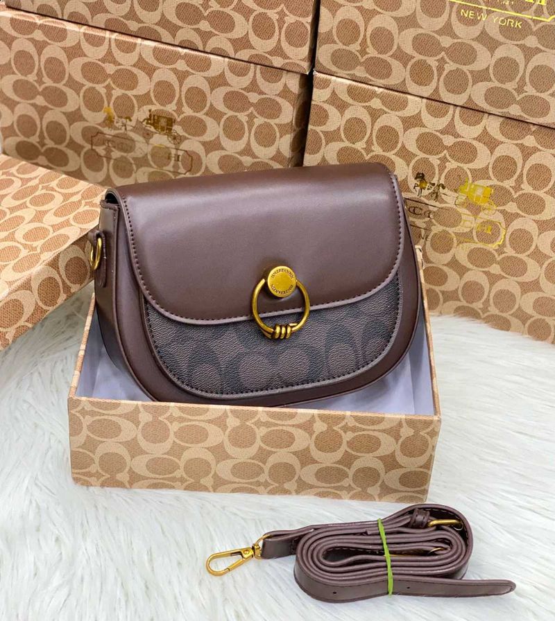 COACH NEW MODEL IMPORTED SLING WIDOUT BOX