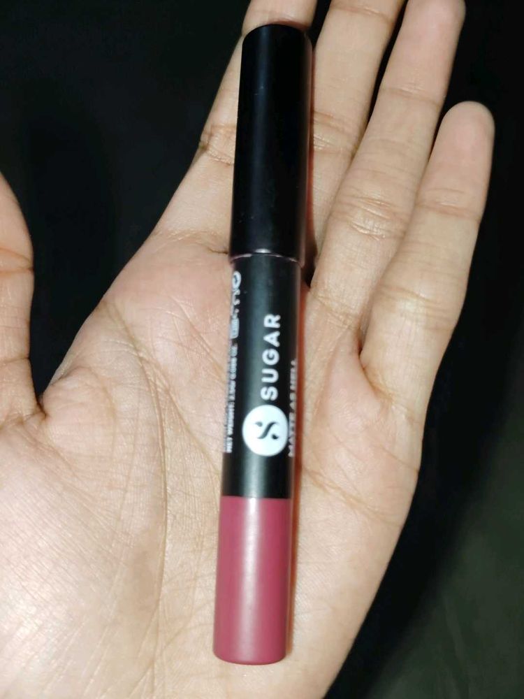 Sugar Cosmetic Lipstick .