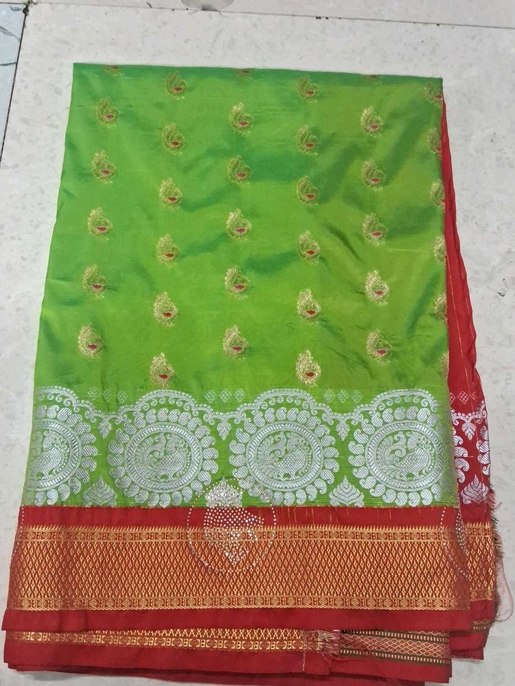 Elegant Green &amp; Red Saree