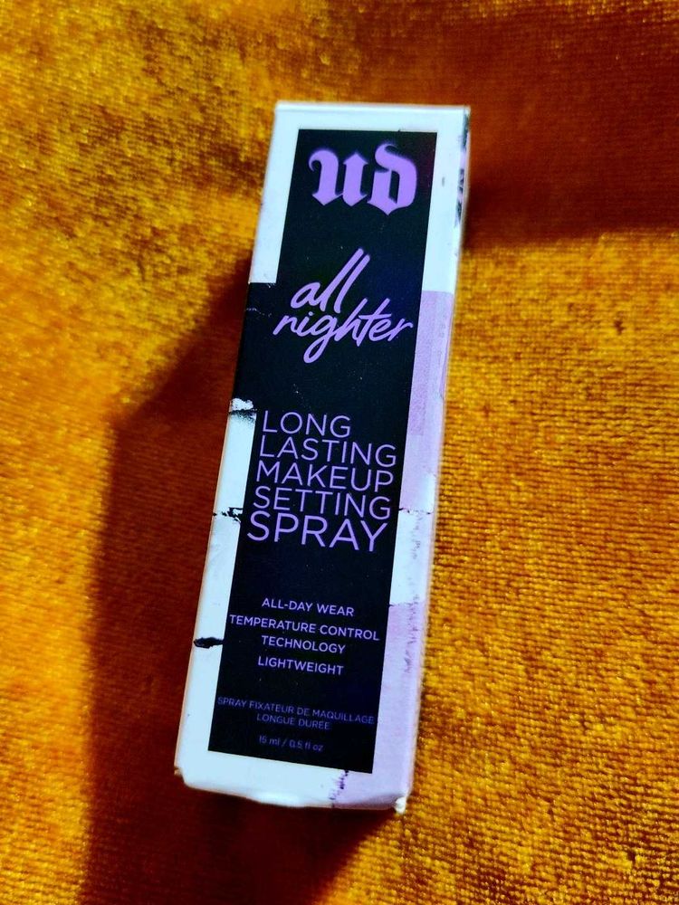 Urban Decay all nighter long lasting setting spray