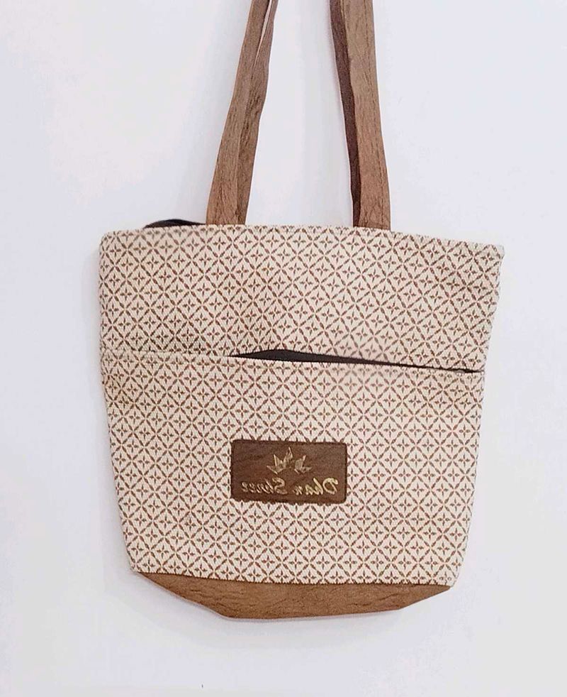 White&amp; Brown Bag