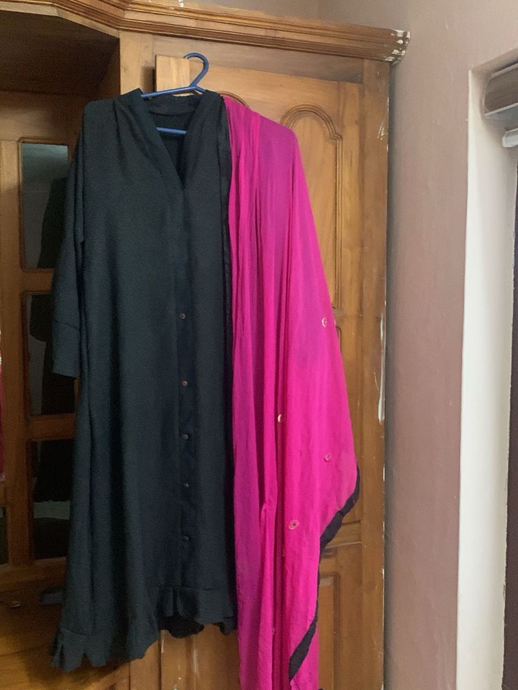 Black Top&amp;dupatta
