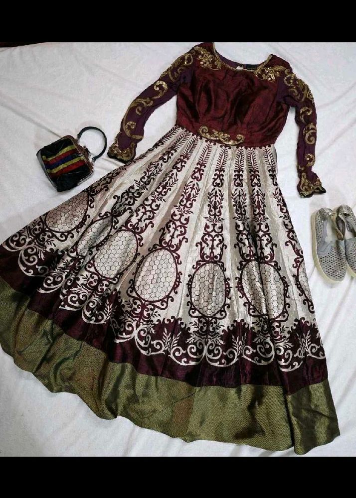 Elegant Anarkali Pattern Gown Dress