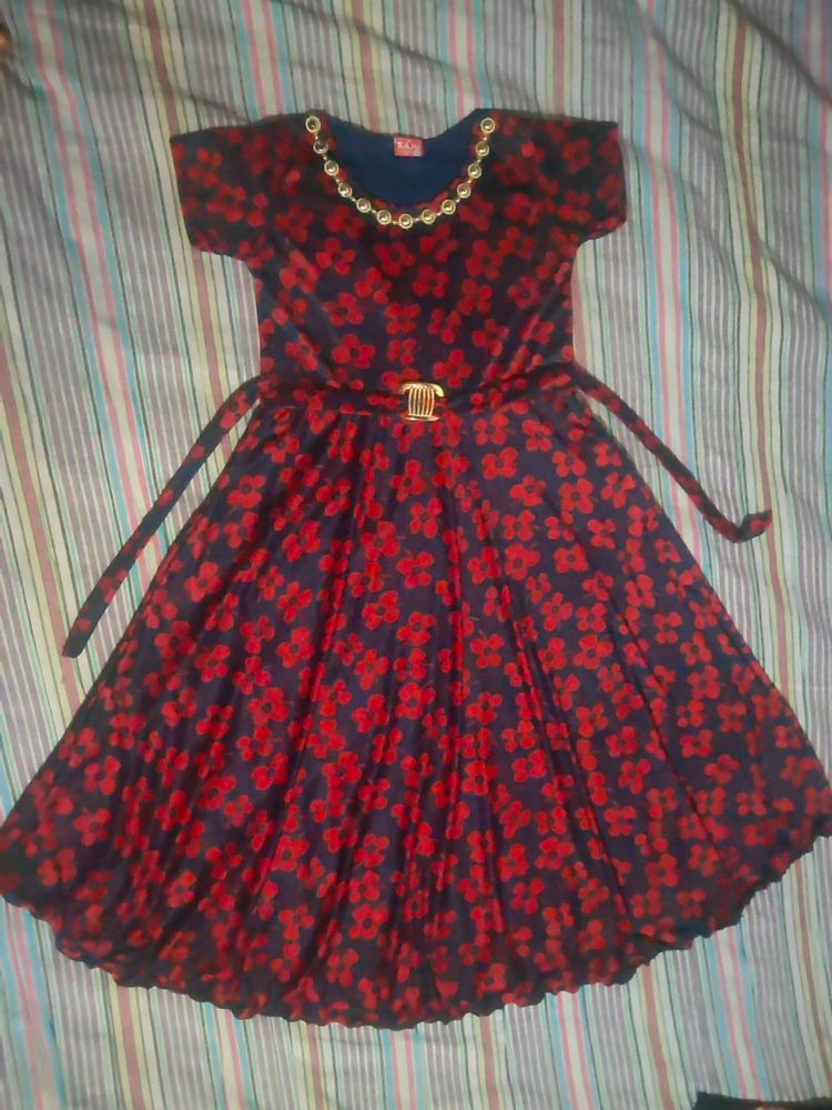 Simple &amp; Beautiful Dress