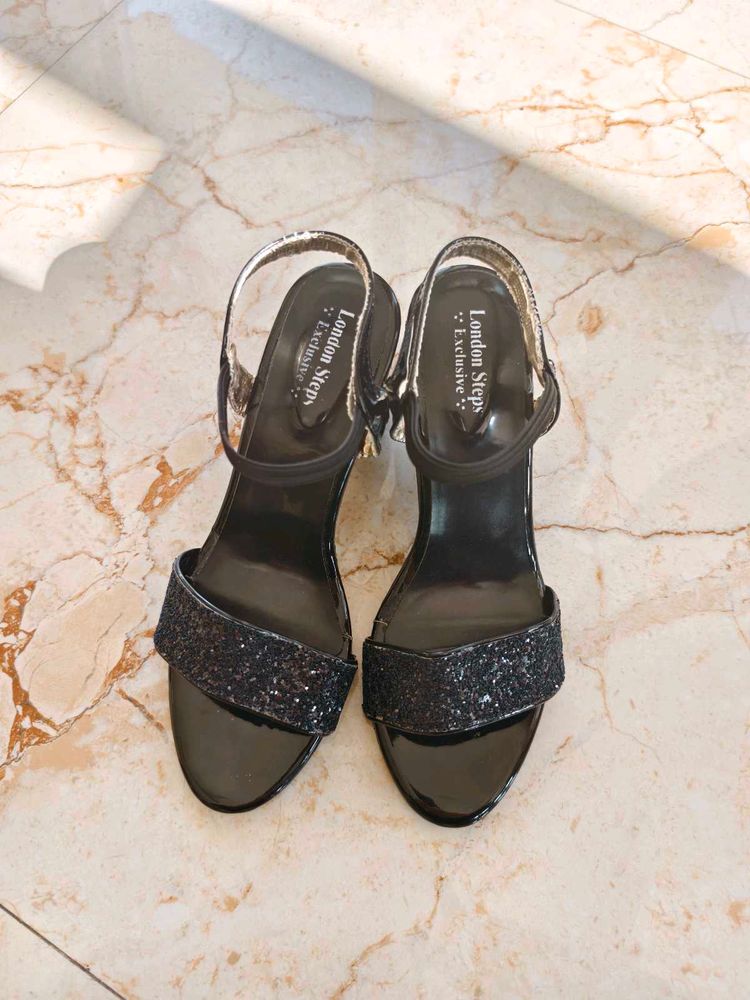 London Steps Heels