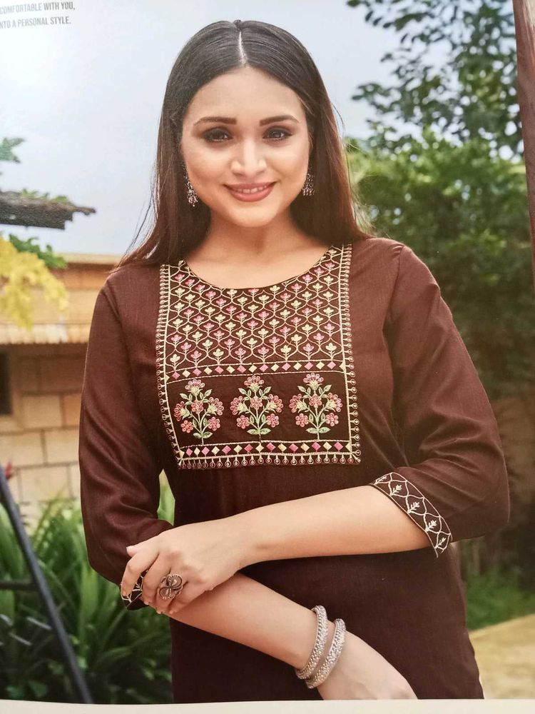 Elegant Embroidered Kurta